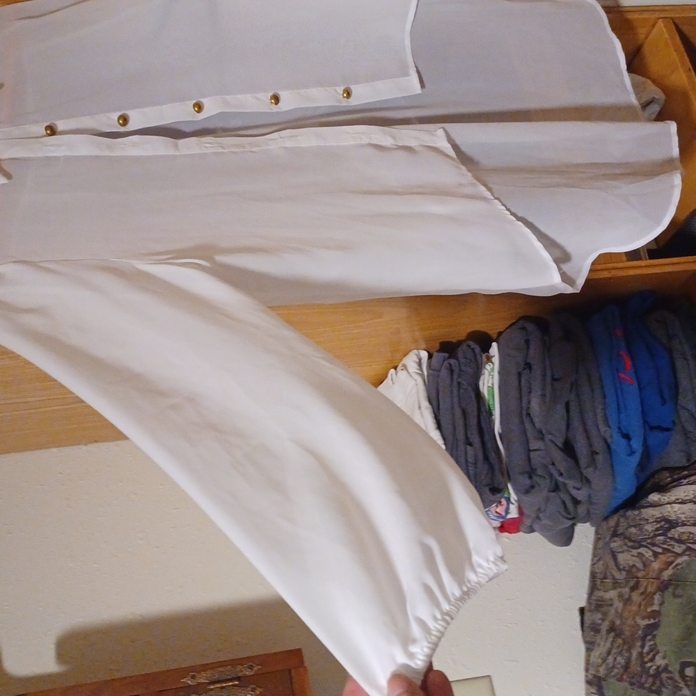 Blouse - Picture 2 of 2
